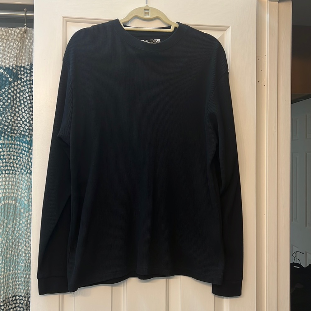 FINL365 - Finish Line Athletics - black thermal long sleeve sz L